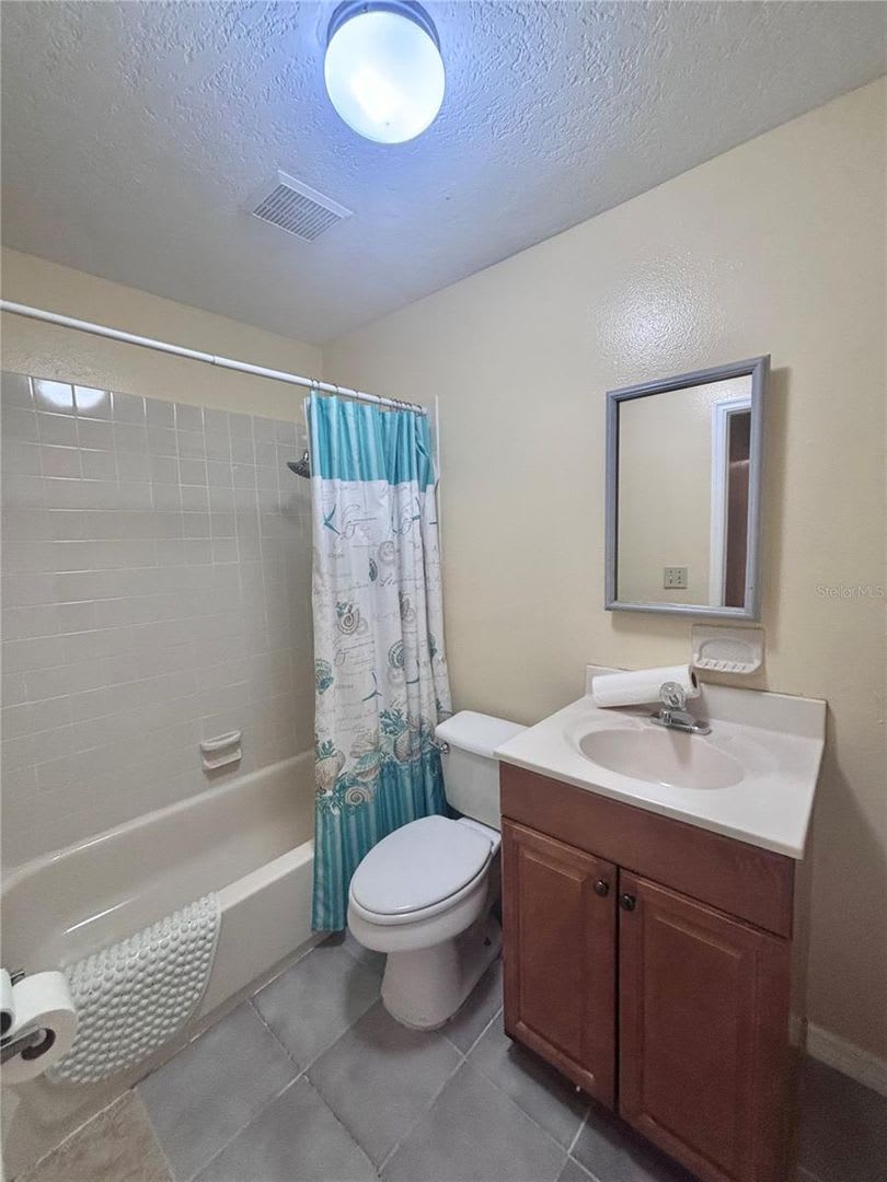 Charming 1-Bedroom Rental- – All Utilities Included! – photo 2