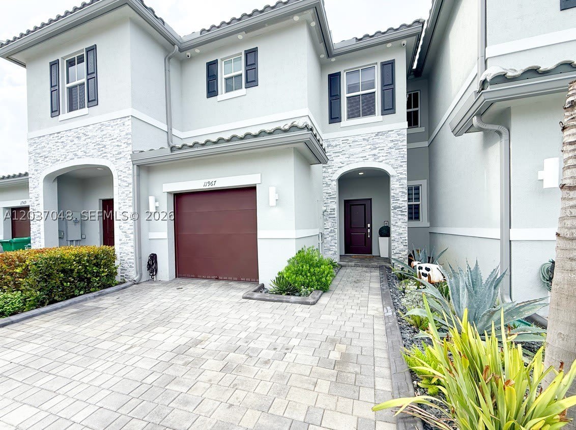 11967 NW 46th St – photo 5