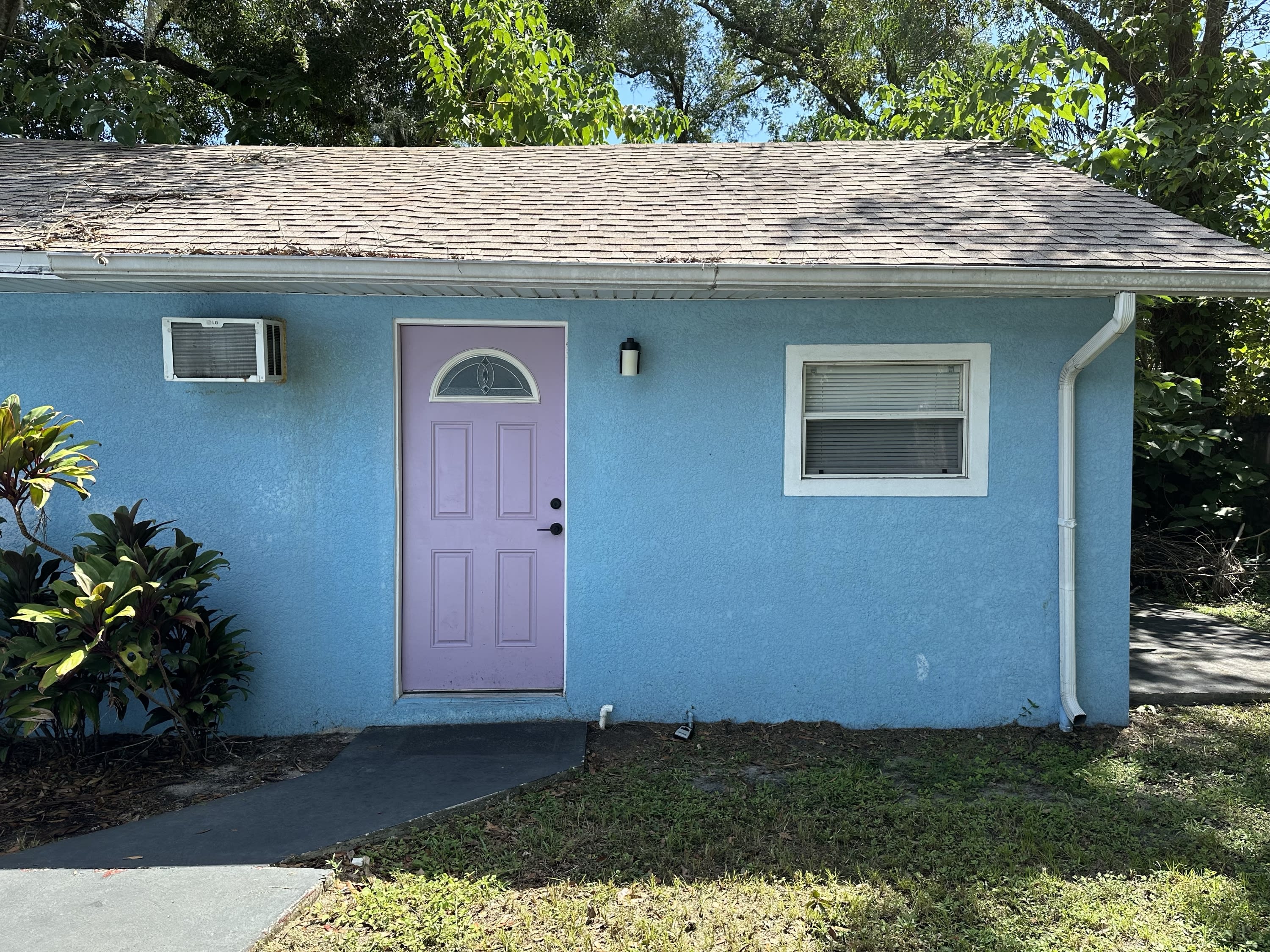 905 East Crawford Street – photo 2