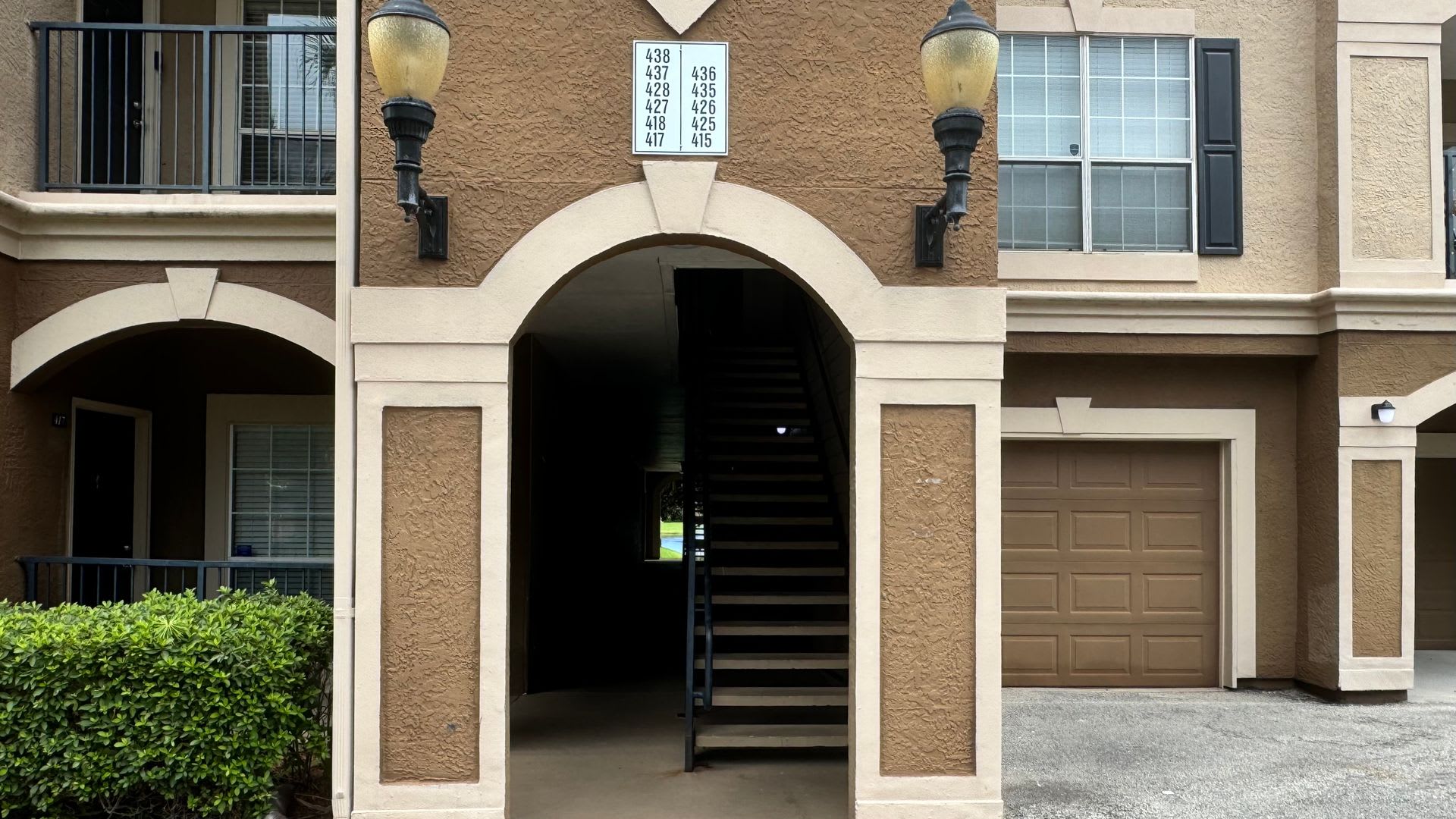 Resort-Style Living in a Gated Community – photo 2