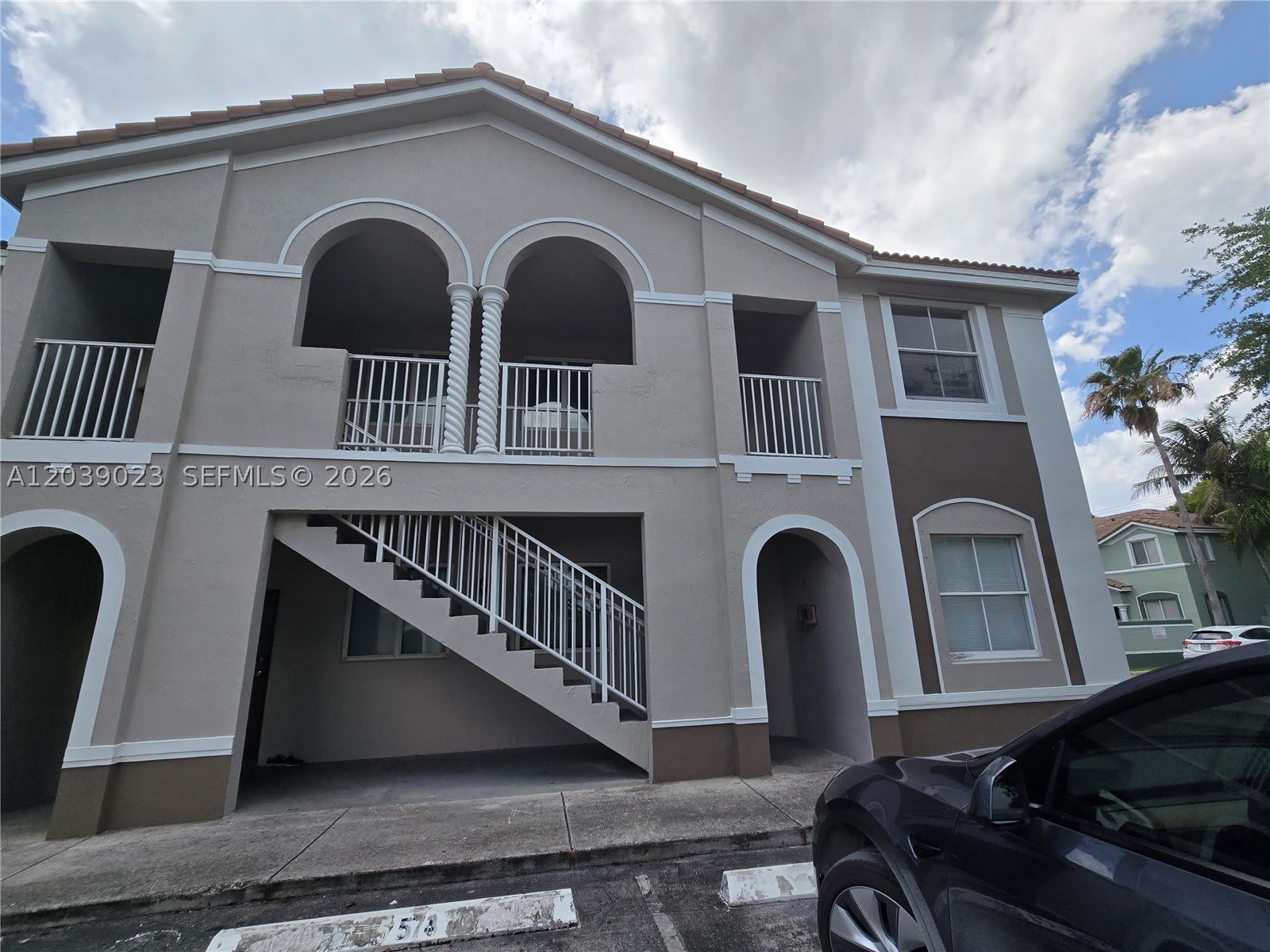 1539 SE 27th St – photo 1