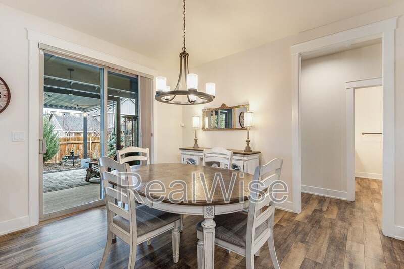 2758 NW 23rd Lp – photo 5