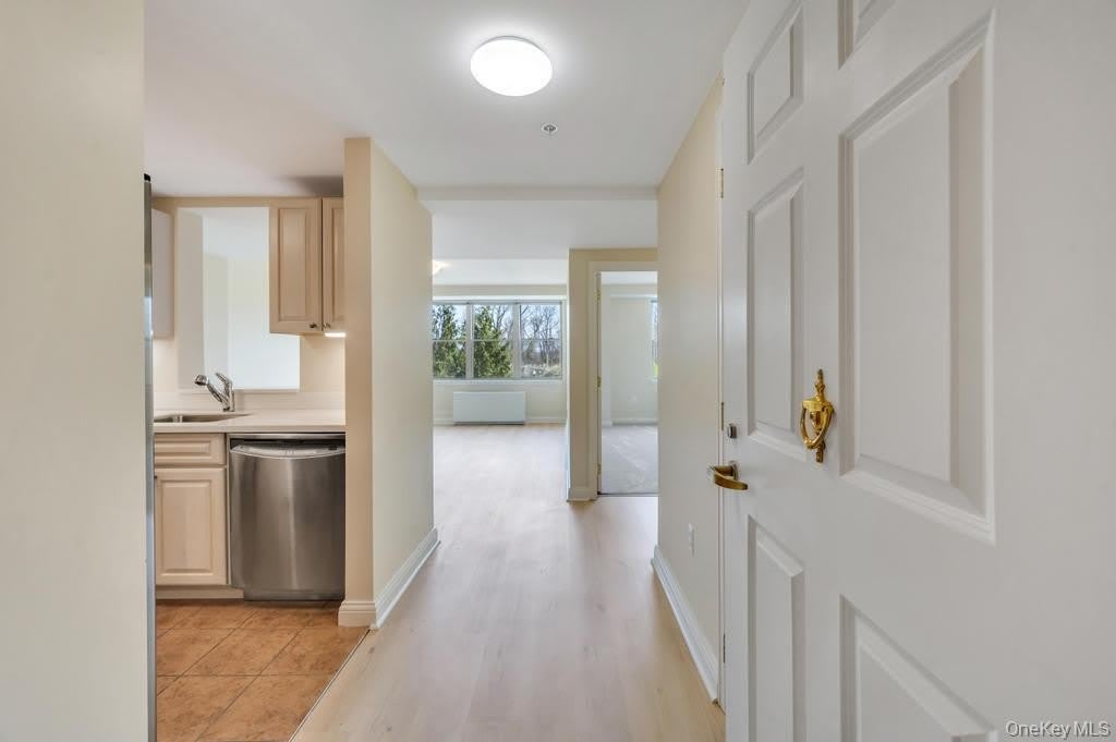 300 E Overlook – photo 1