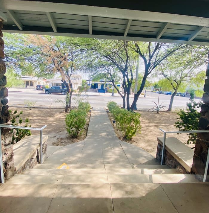 503 East University Boulevard – photo 3