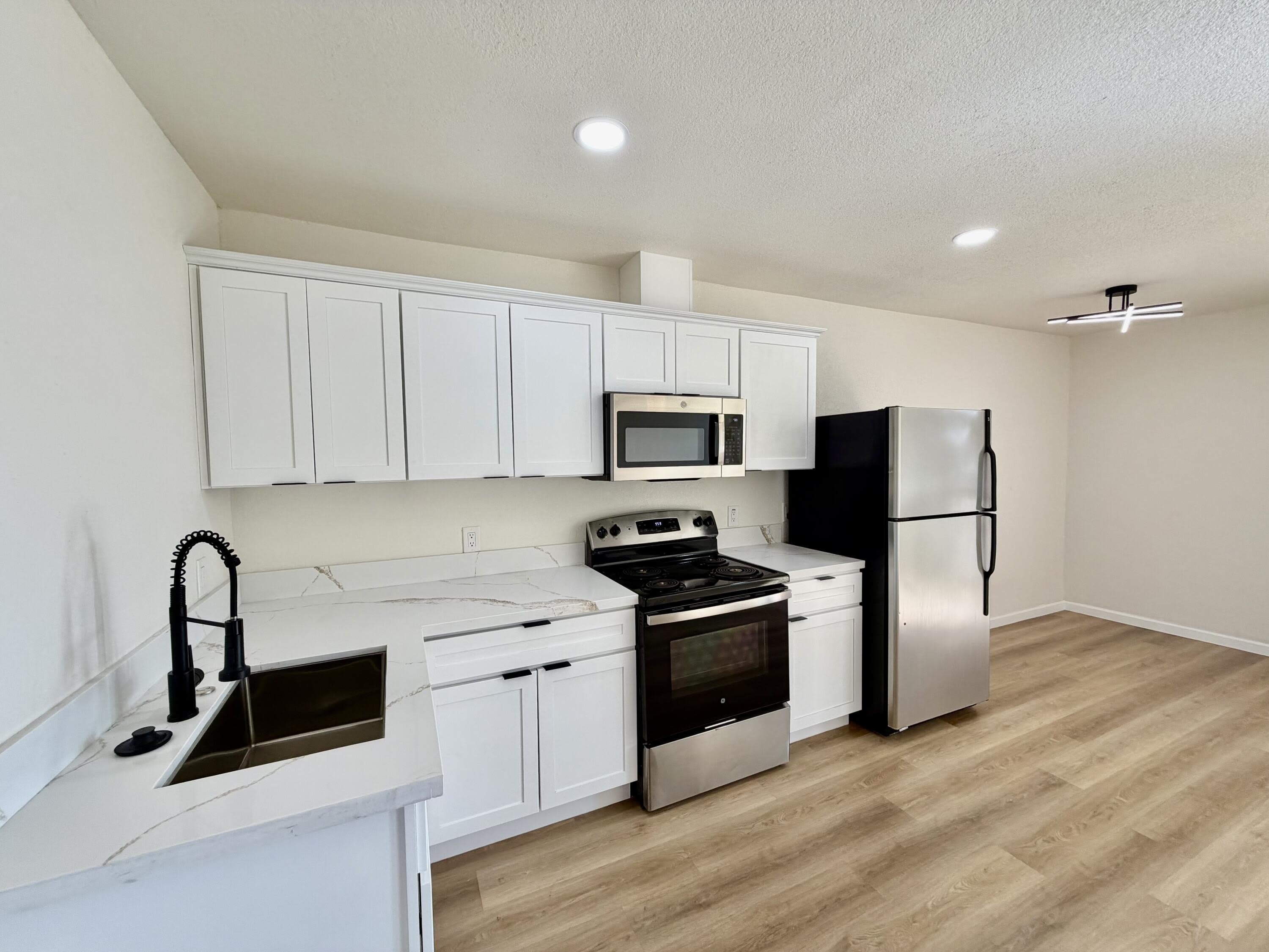 52119 Calle Avila – photo 5