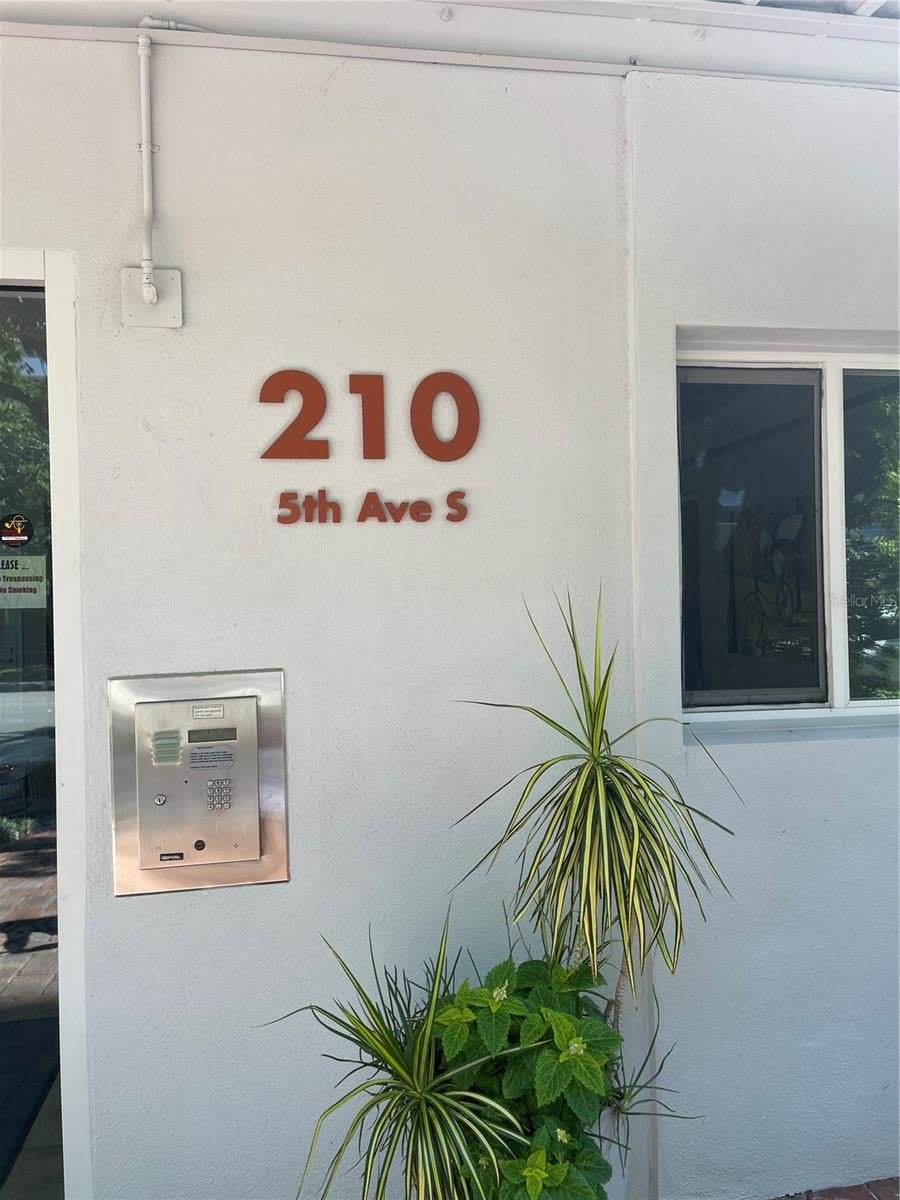 210 5TH Avenue S – photo 2