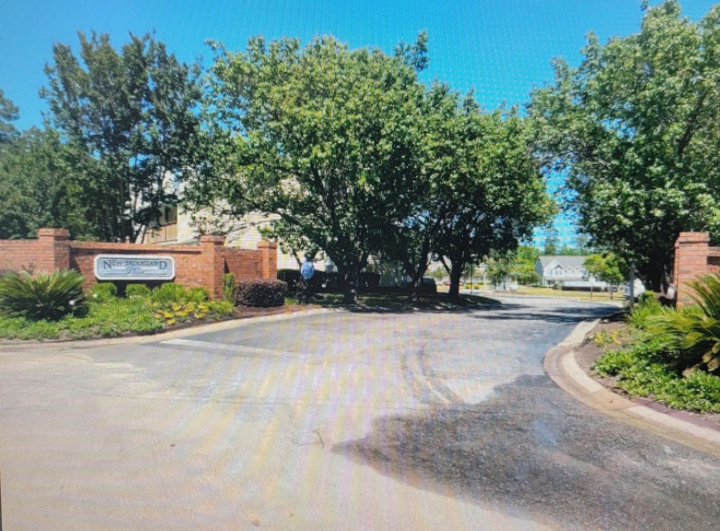 2 Bedroom 2 bath apt with a POOL! Very close to everything but tucked away. – photo 1