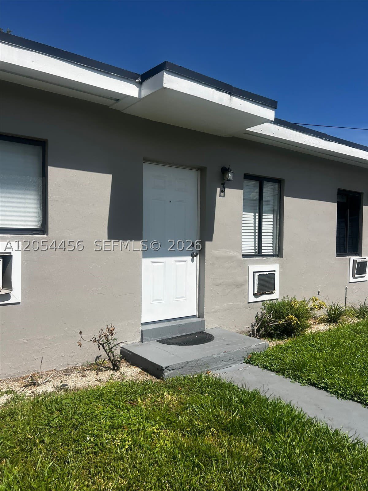 2090 NW 31th St – photo 2