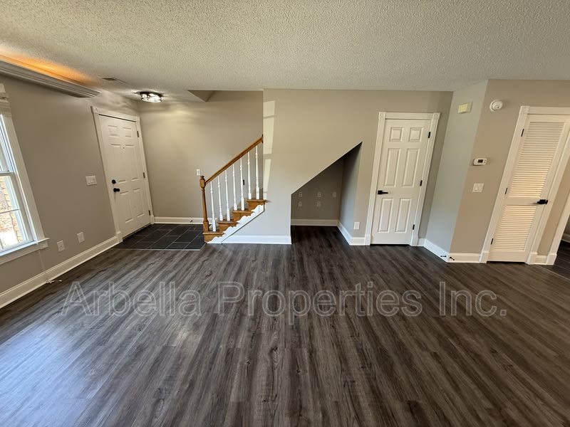1735 Blakewood Ct – photo 3