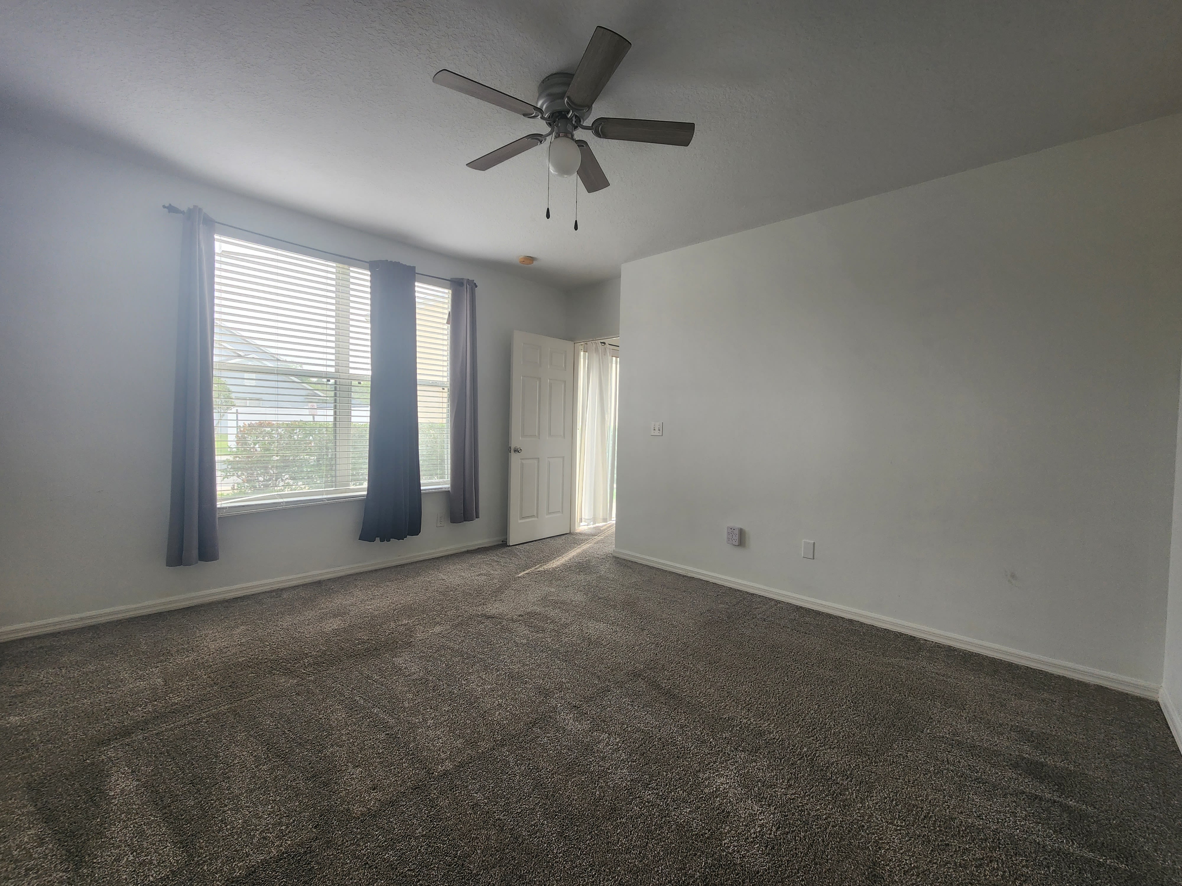 6401 Barksdale Way – photo 2
