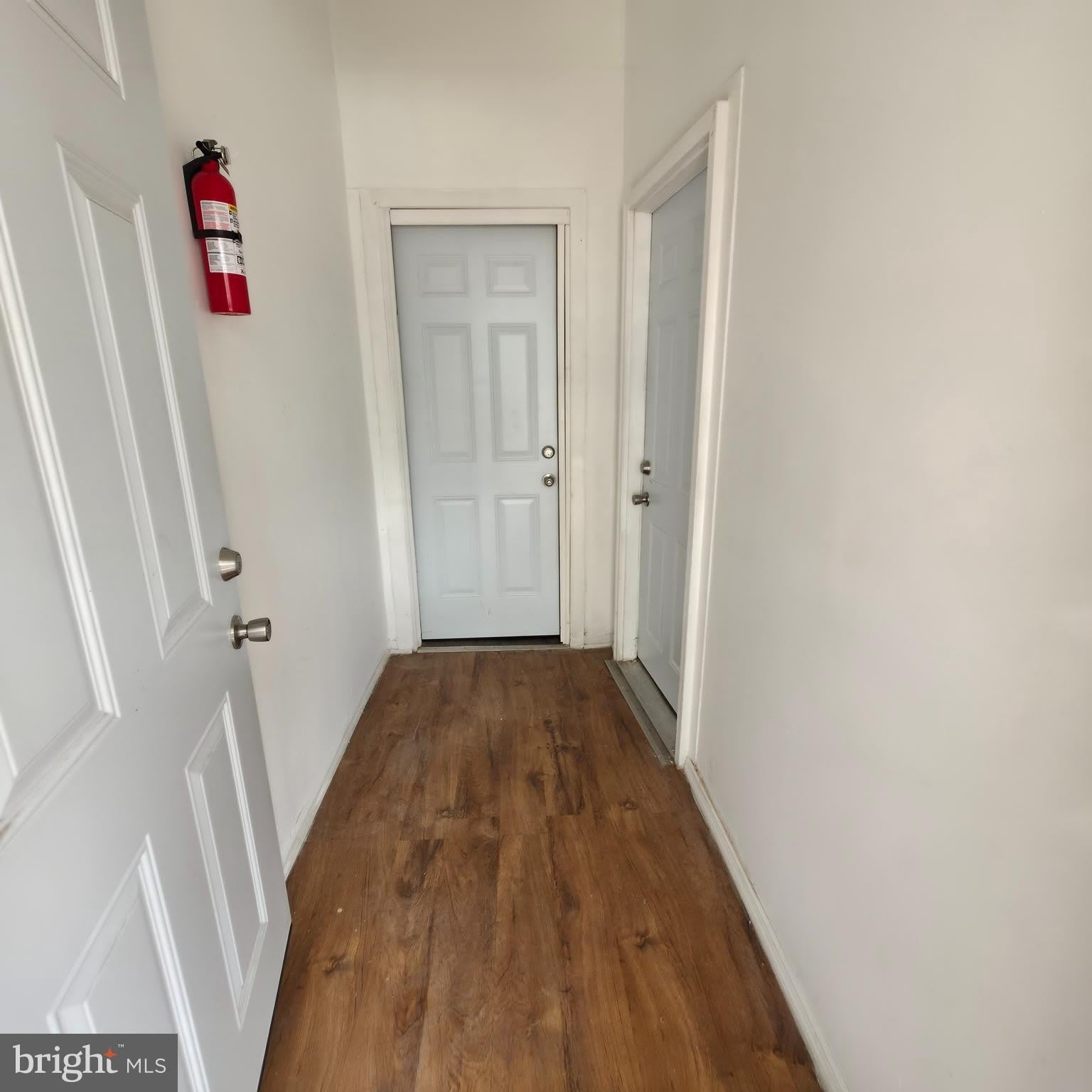 1617 Wakeling Street – photo 4
