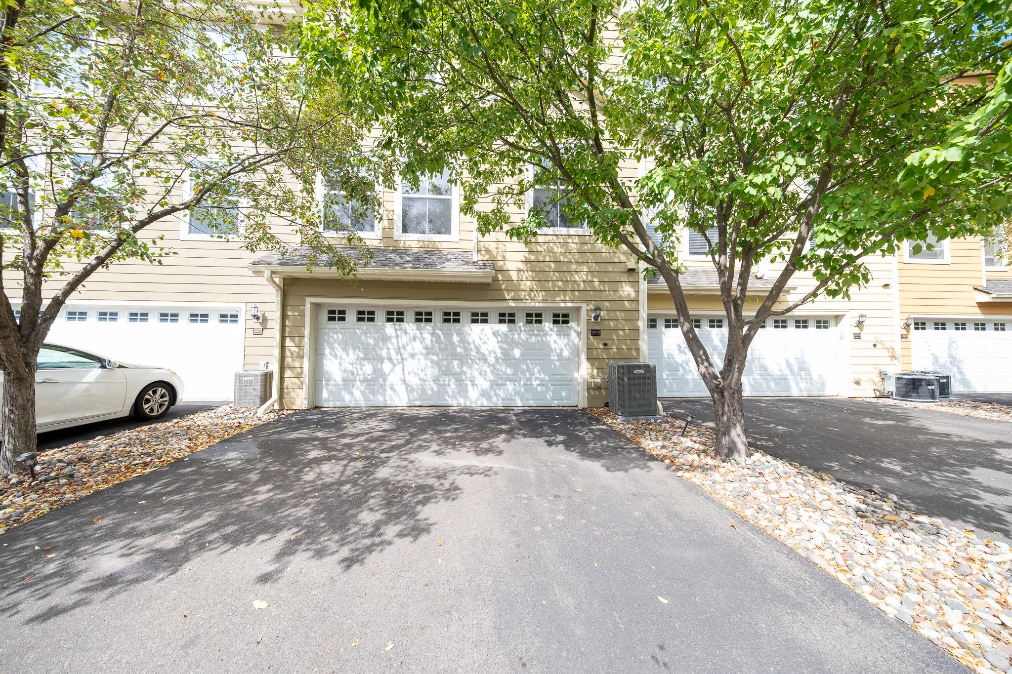 10254 Bleeker St. – photo 2