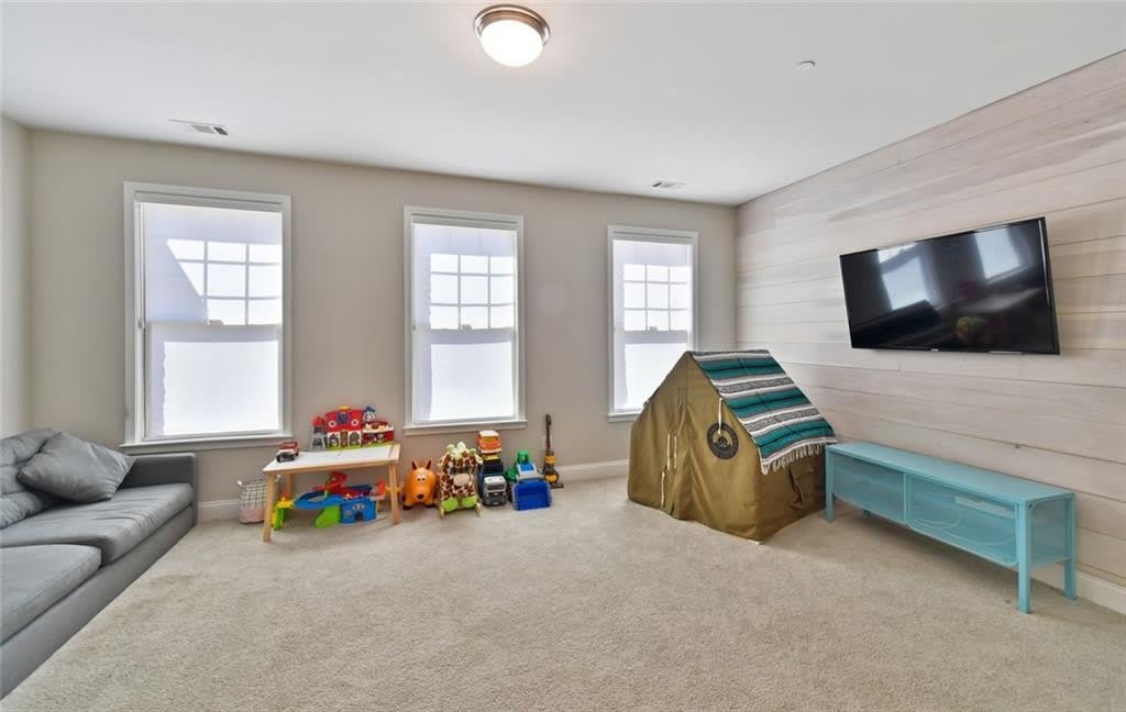 712 Alden Drive – photo 4