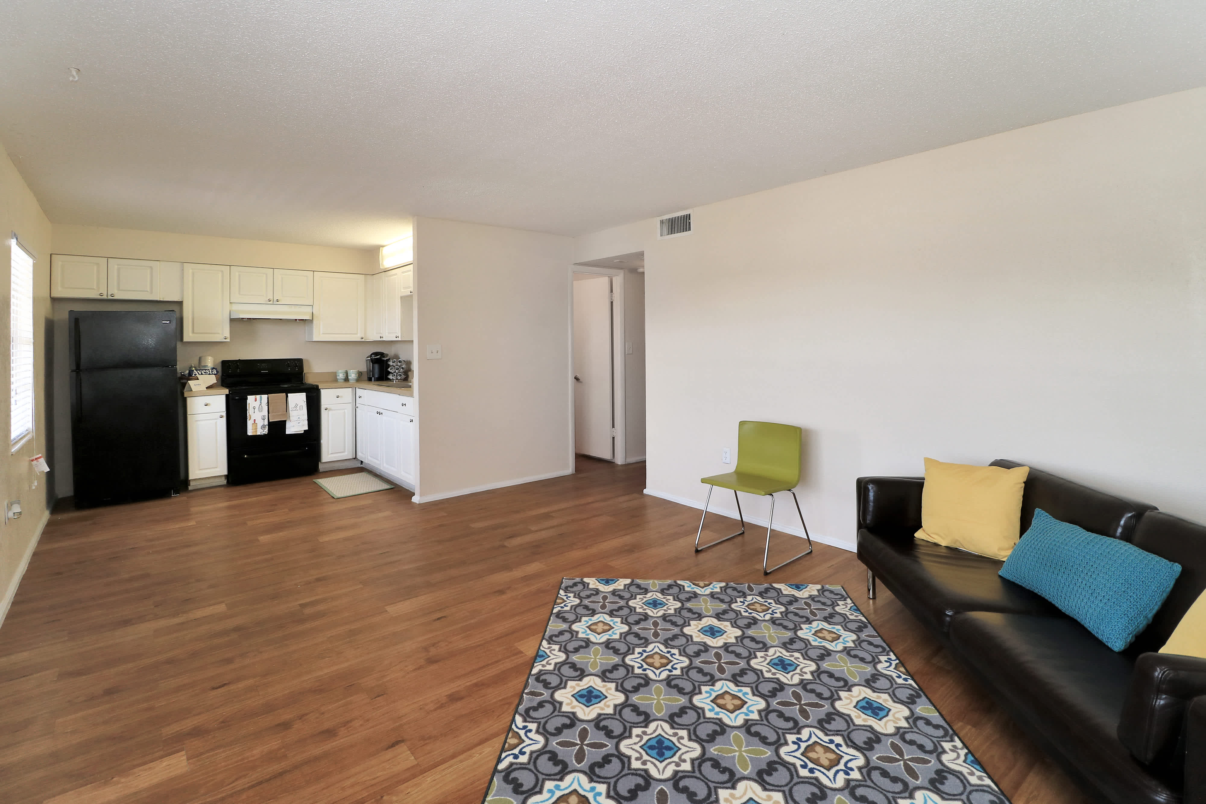 Greenway Apartments – photo 1