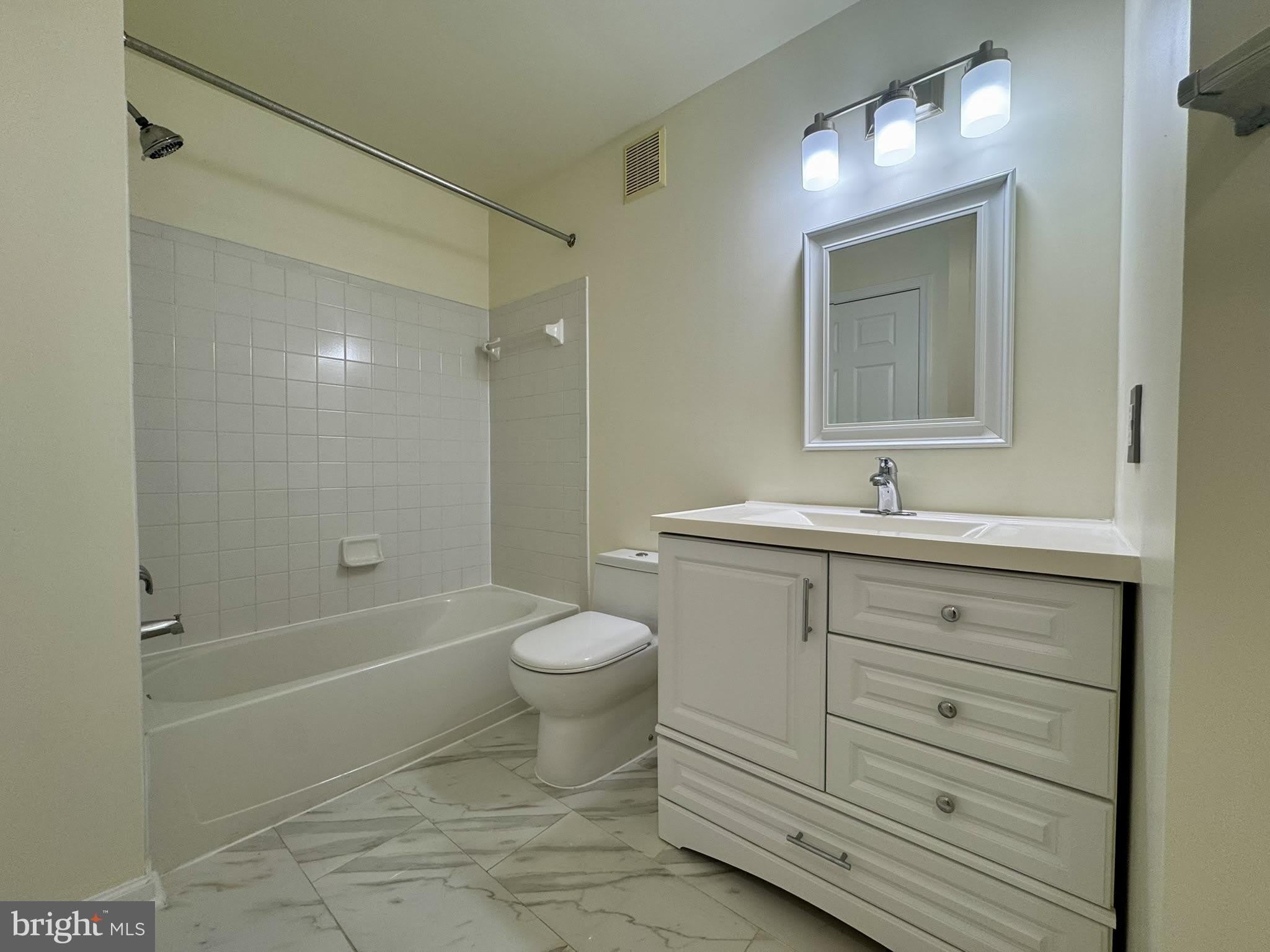 11812 ETON MANOR Drive – photo 5