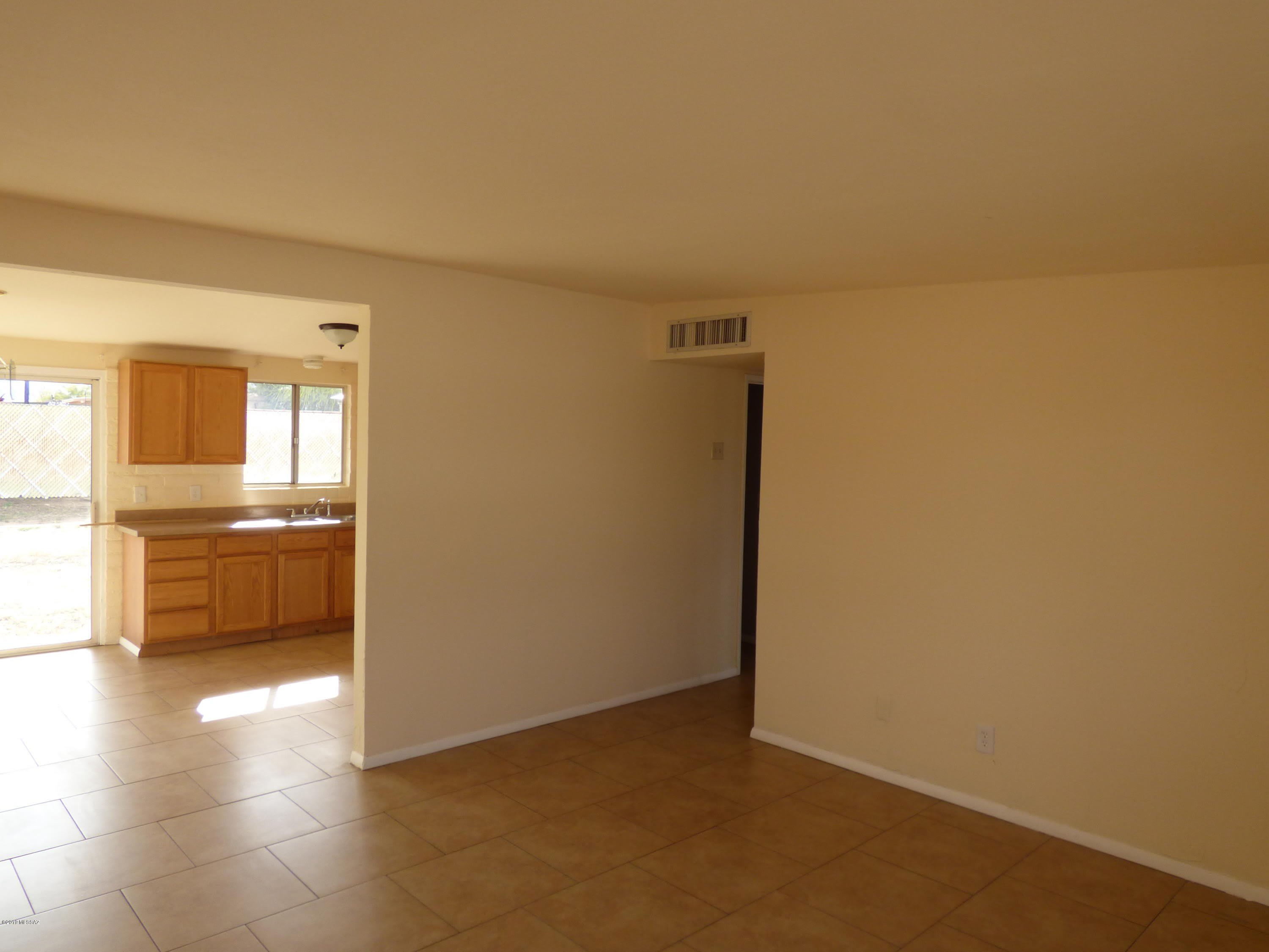 7540 E Poplar Street – photo 4