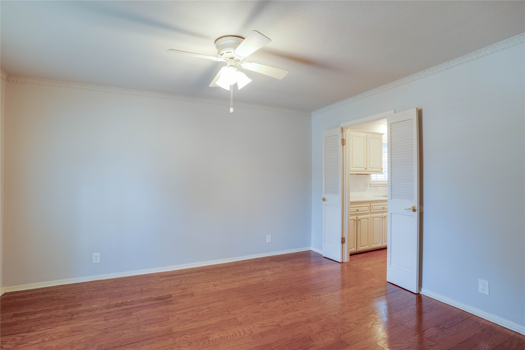 615 Oxford Drive – photo 3