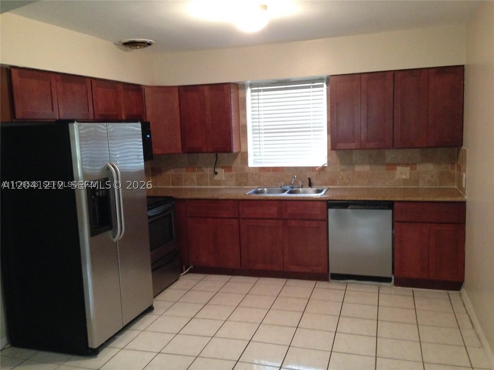 1727 Washington St – photo 4