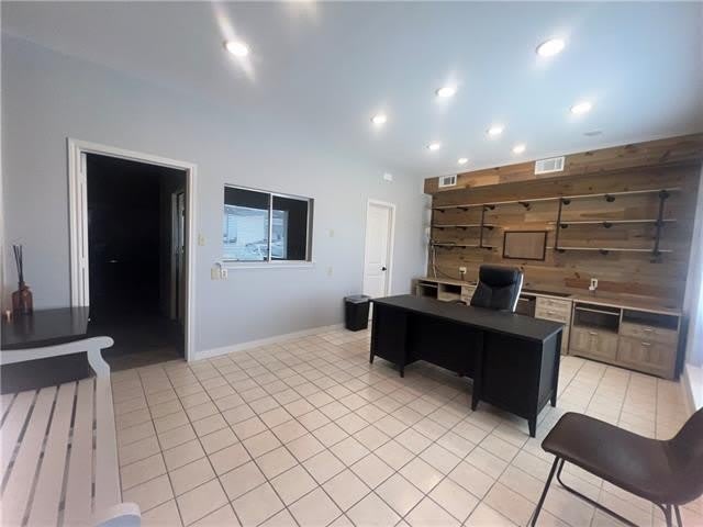 4500 SHORES Drive – photo 3