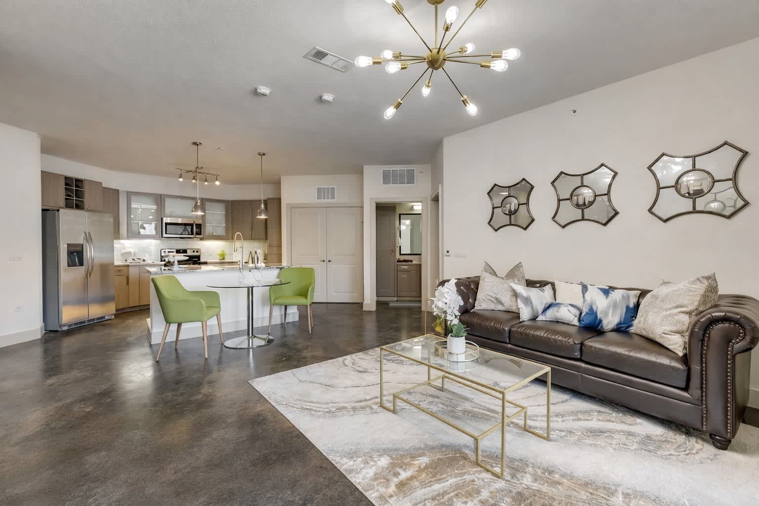 Skyline Farmers Market – photo 1