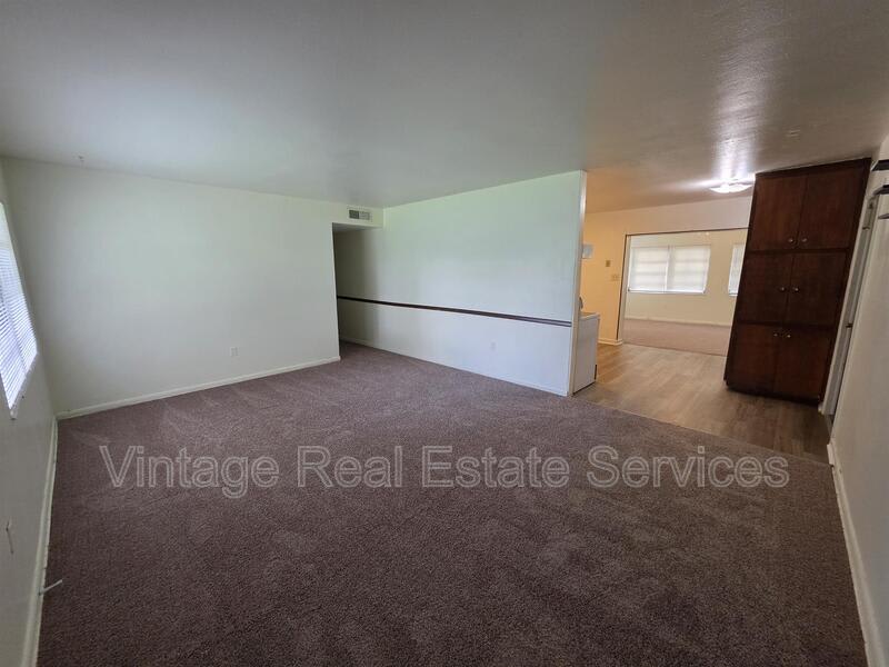 1103 N Crystal Terrace – photo 2