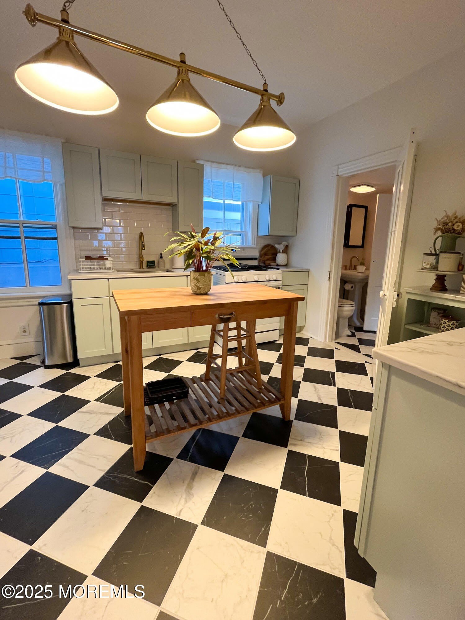 118 Broadway – photo 4