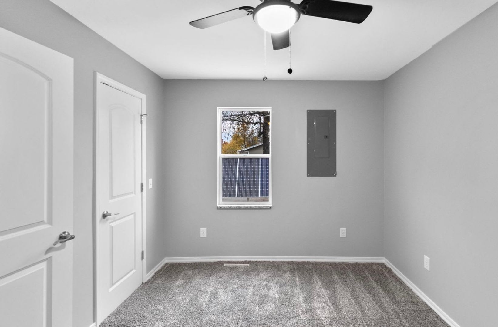 3 bed/2 bath, 1863 sqft home! 702 South 10th Ave in Ozark MO! – photo 5