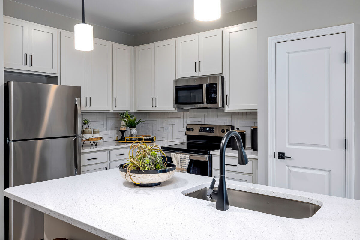 River Oaks Landing – photo 2
