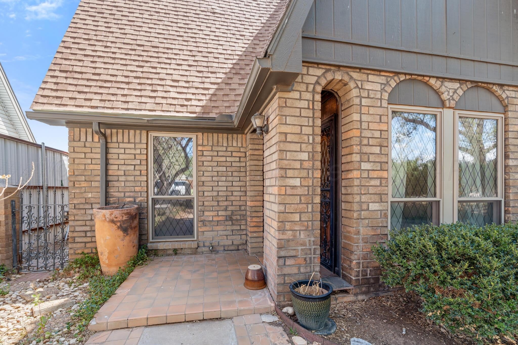 907 BROADMOOR Street – photo 2