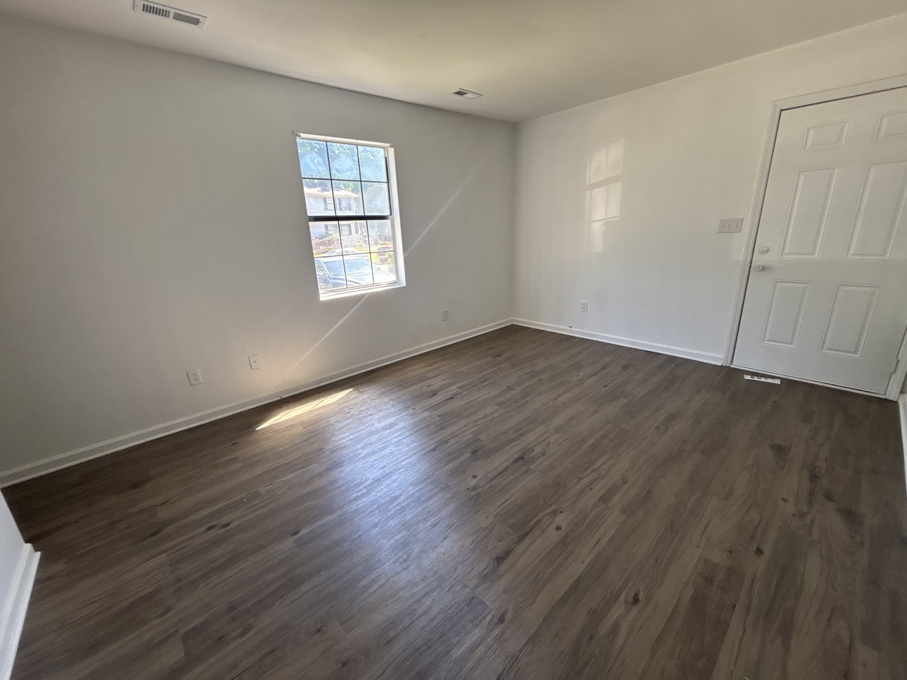 1431 Cherrycrest Drive A – photo 5