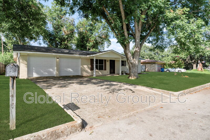 138 Bobolink Dr – photo 2