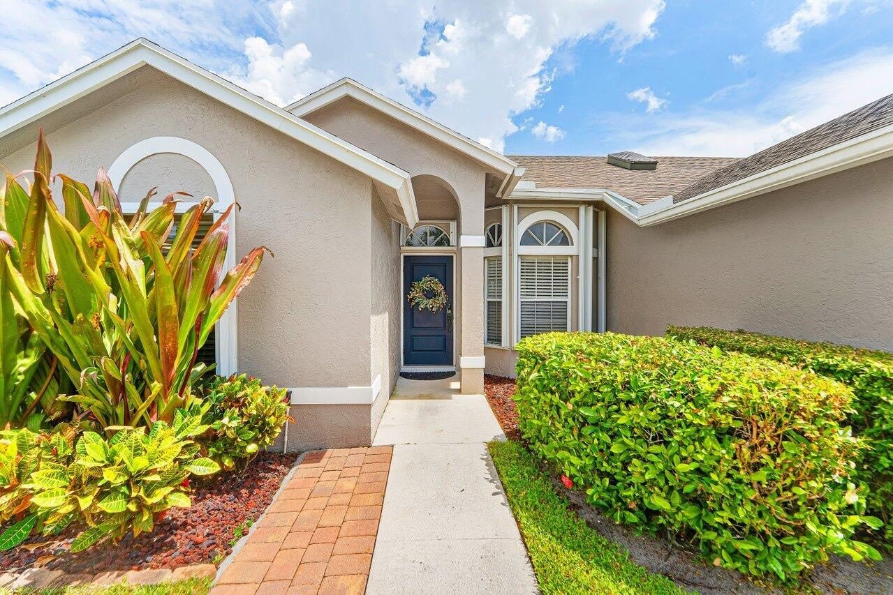 12842 Meadowbend Drive – photo 2