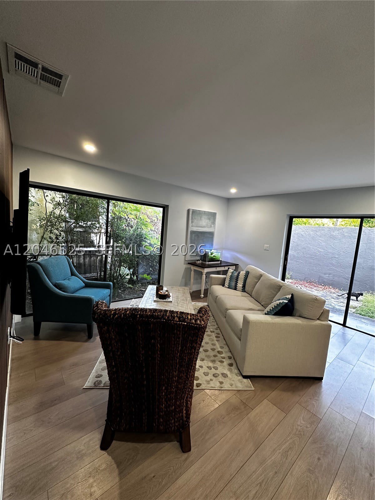 3793 SW 28th St – photo 4