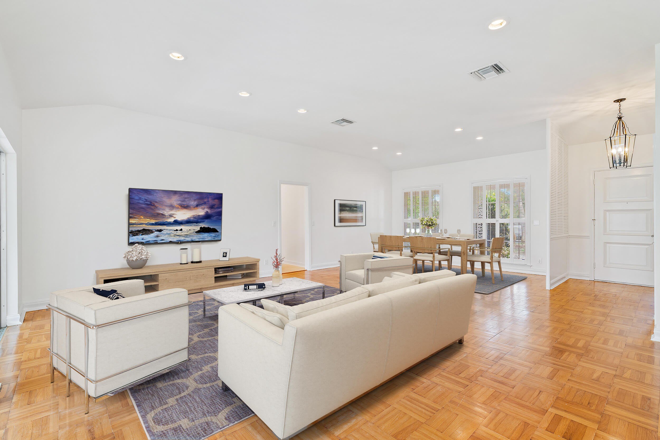 210 Russlyn Drive – photo 4
