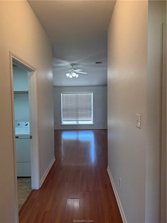 933 Crested Point Drive – photo 2