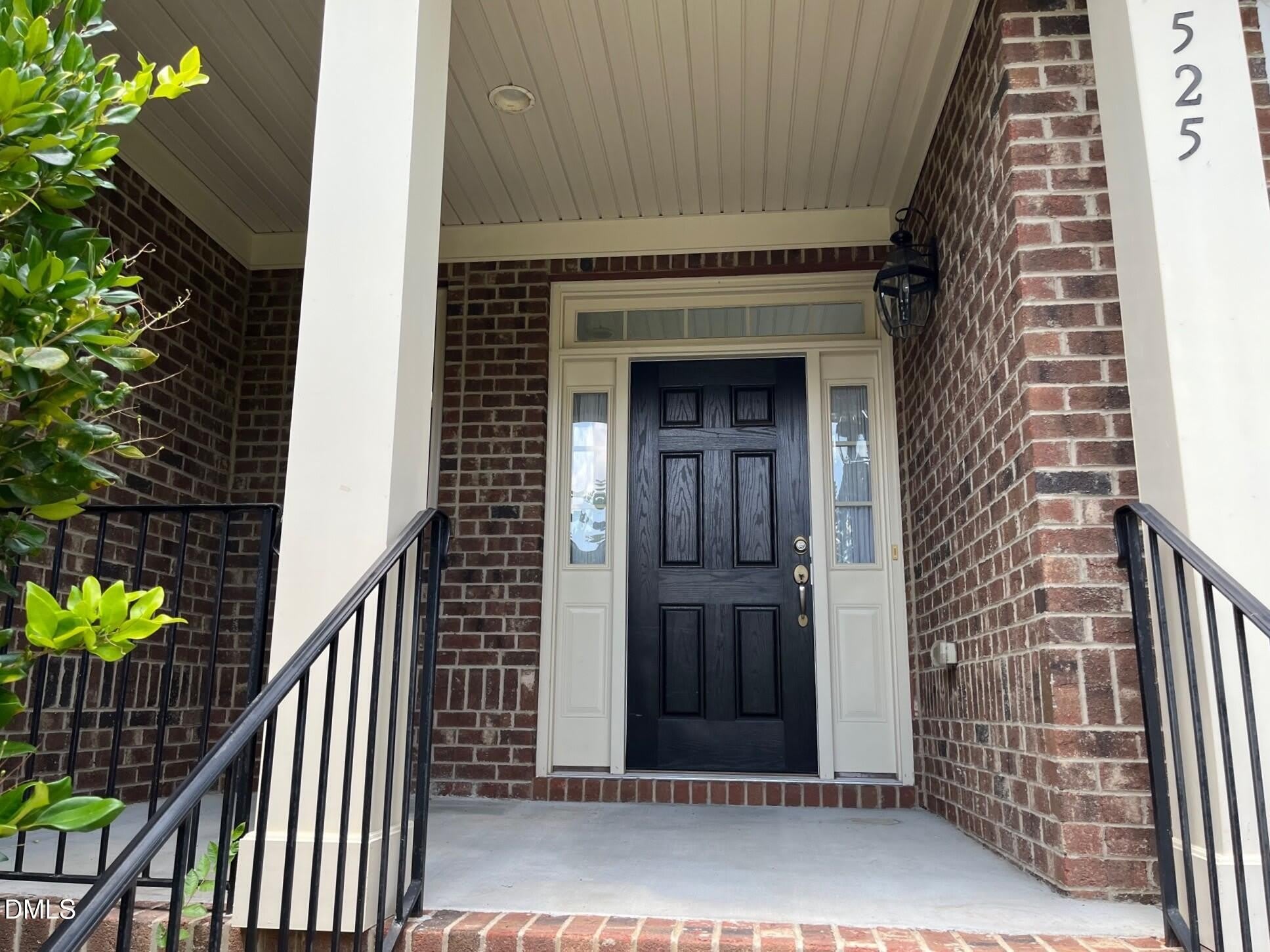 525 Sandy Whispers Place – photo 2