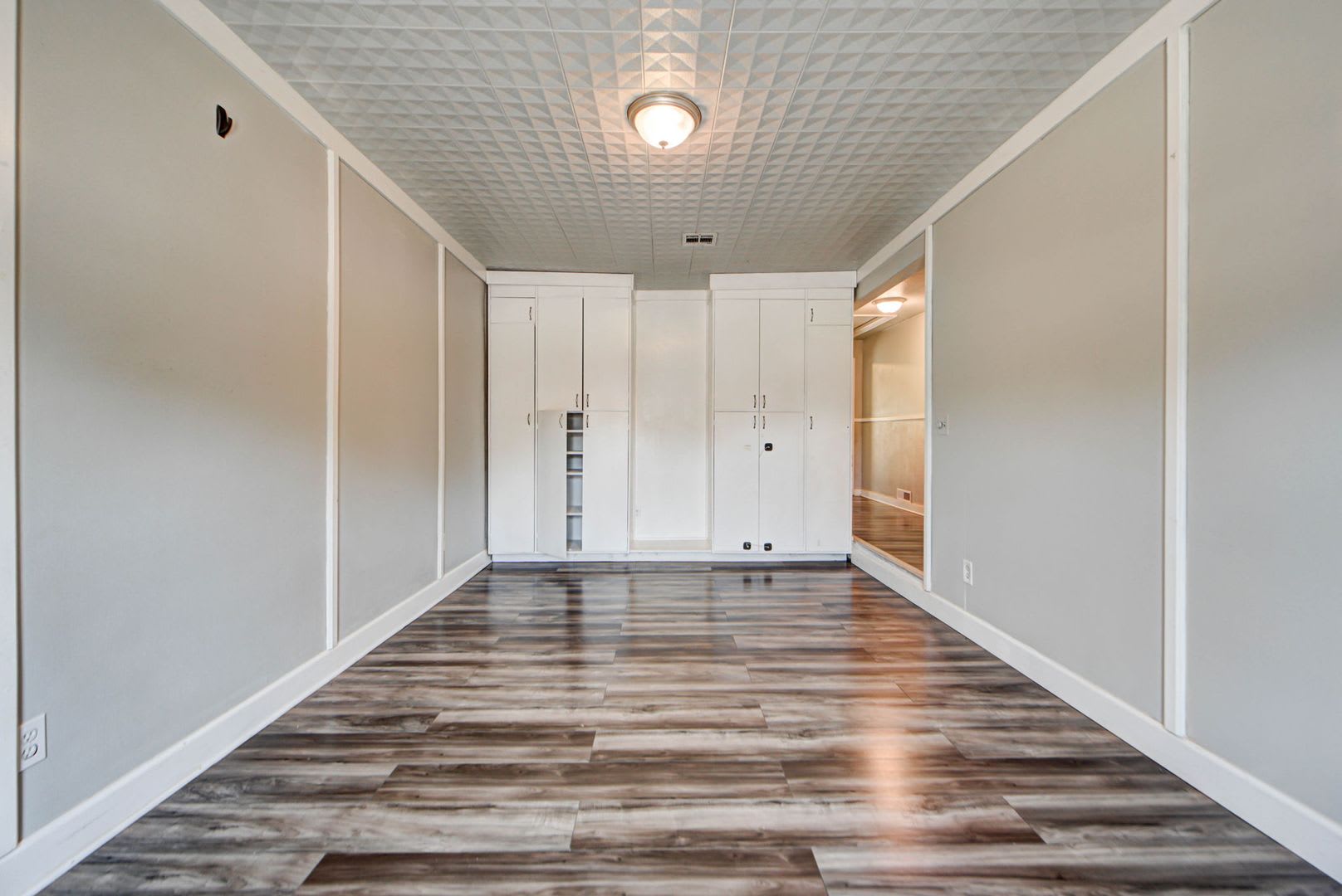 Comfortable 3 Bedroom Home in a Great Moore Location – photo 5