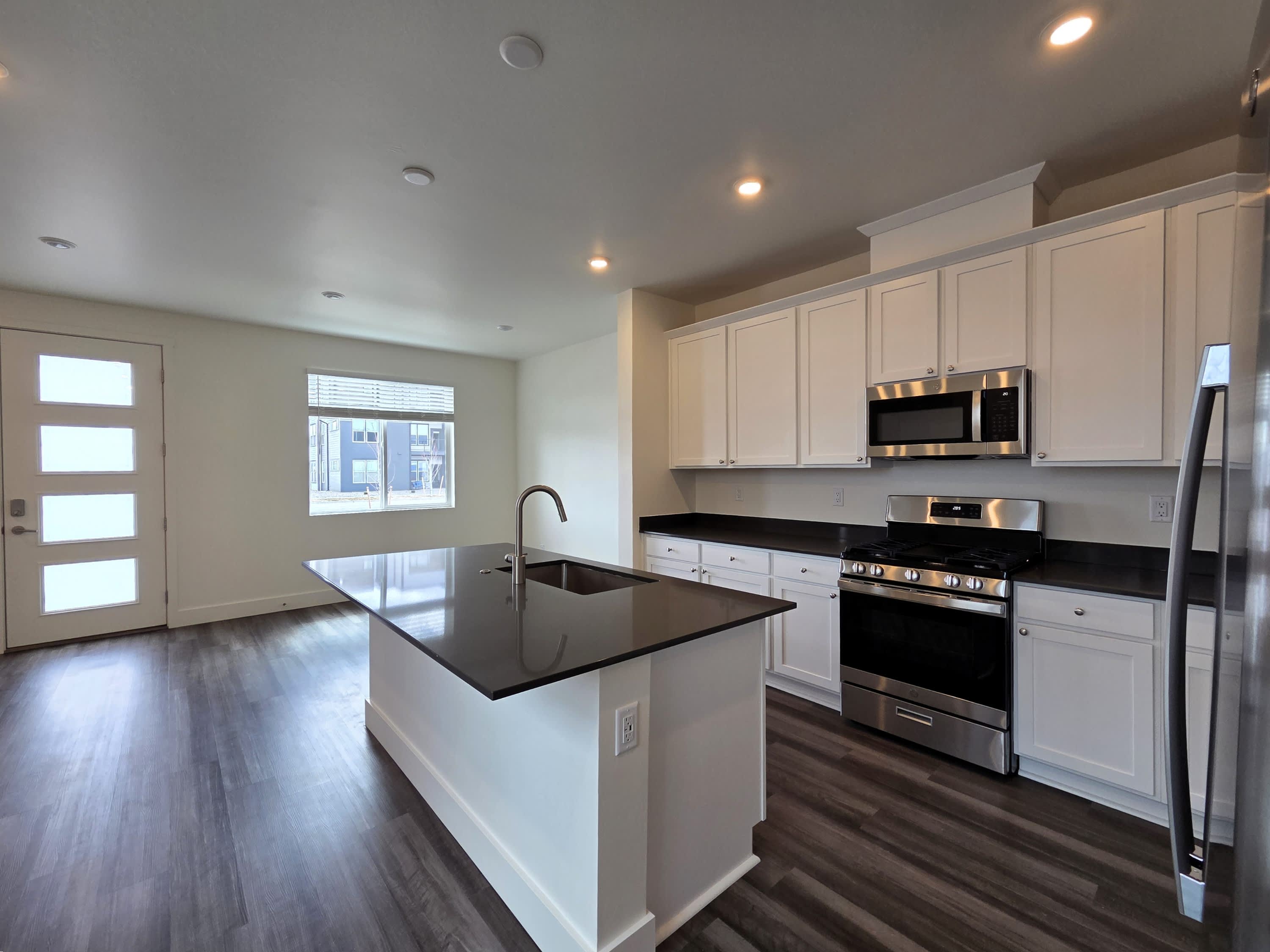4819 Harvest Parkway – photo 4