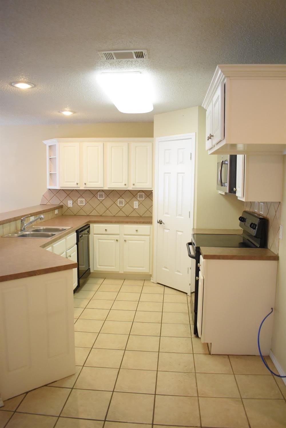 3202 109th Street – photo 5