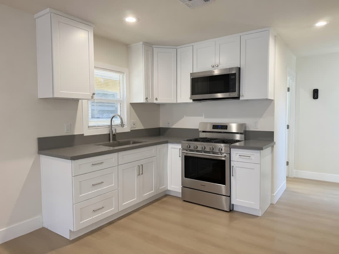 824 Aragon Avenue – photo 4