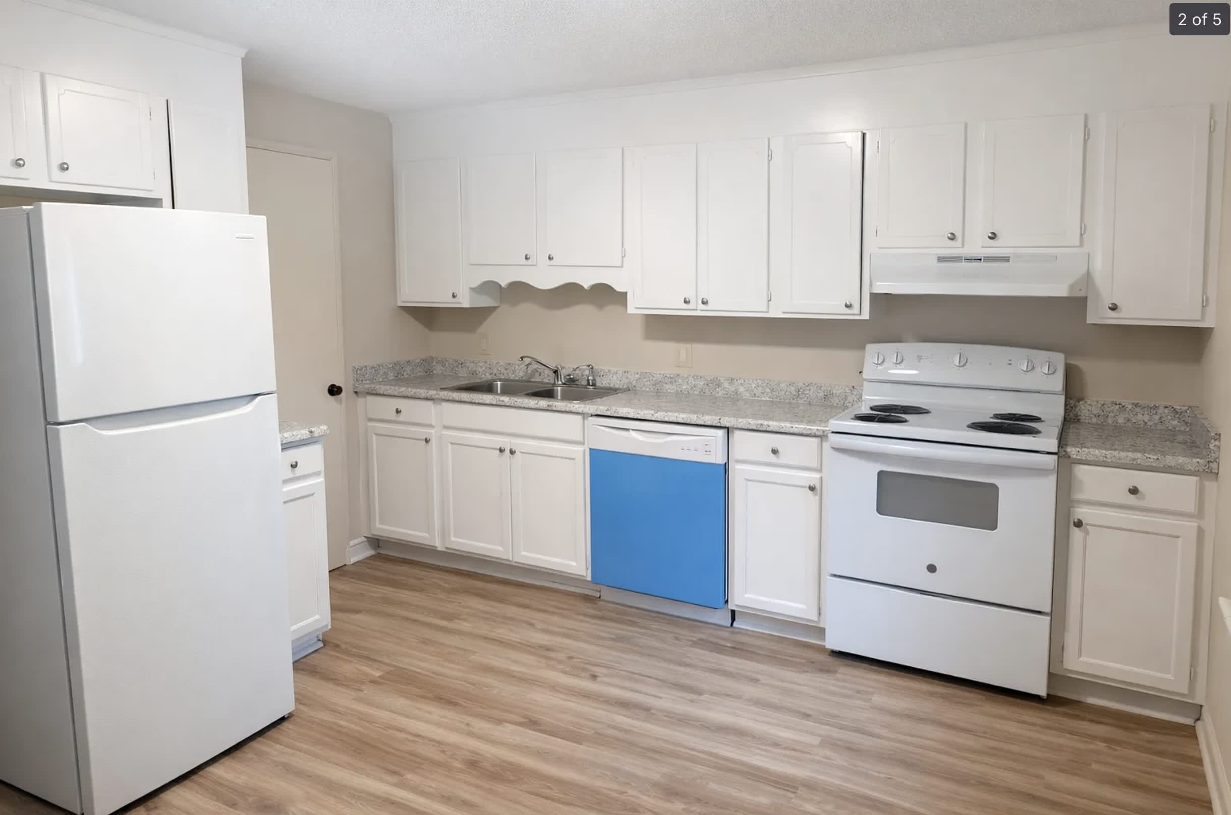 1630 Spring Garden Street – photo 3