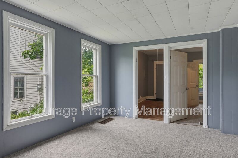 291 Sunset Dr – photo 4