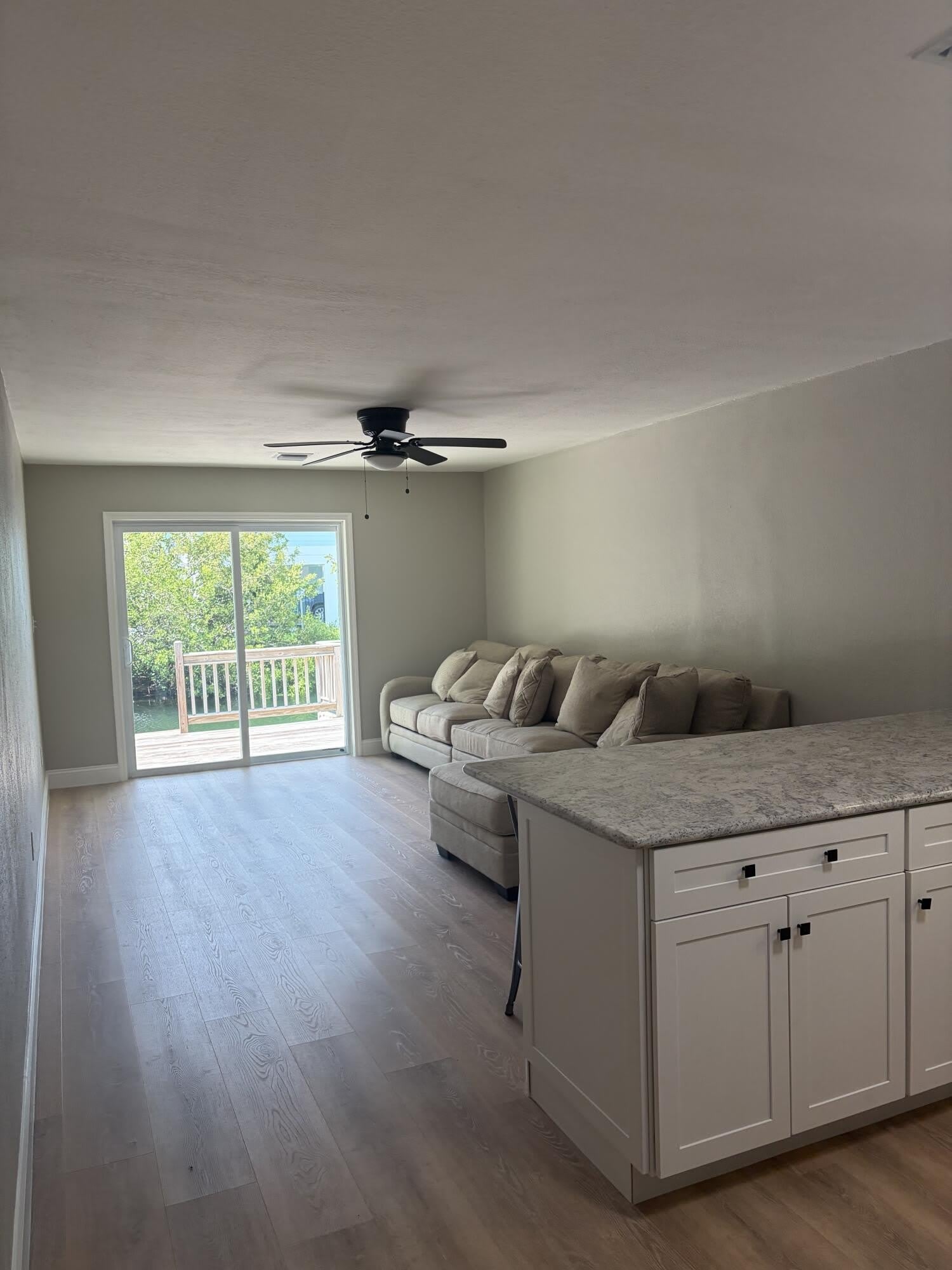 21074 Hamilton Avenue – photo 3