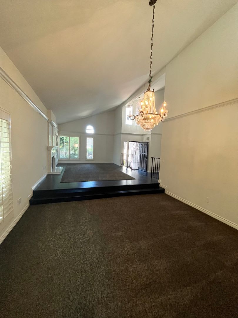 Stunning Spacious 4Bd 3Ba Luxurious Home In University City Only 6 495 Mo – photo 4
