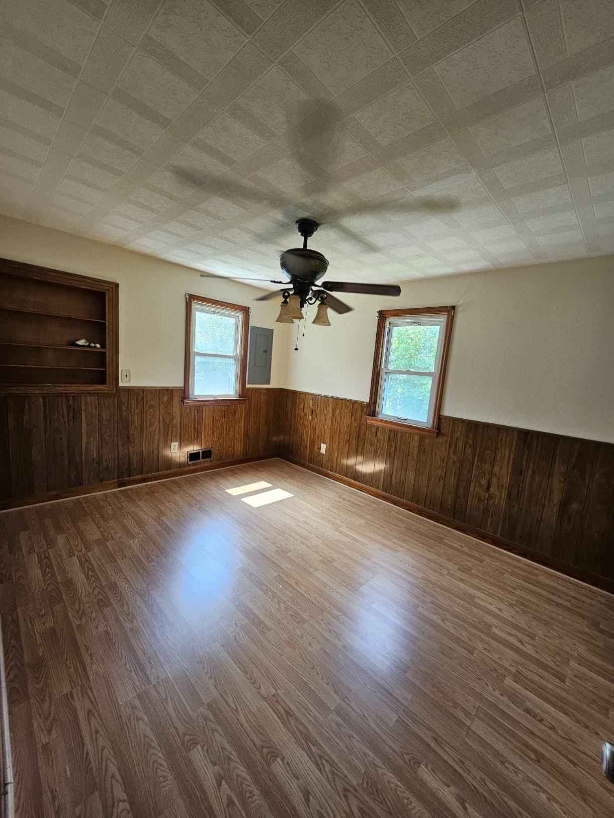 301 College Ave – photo 5