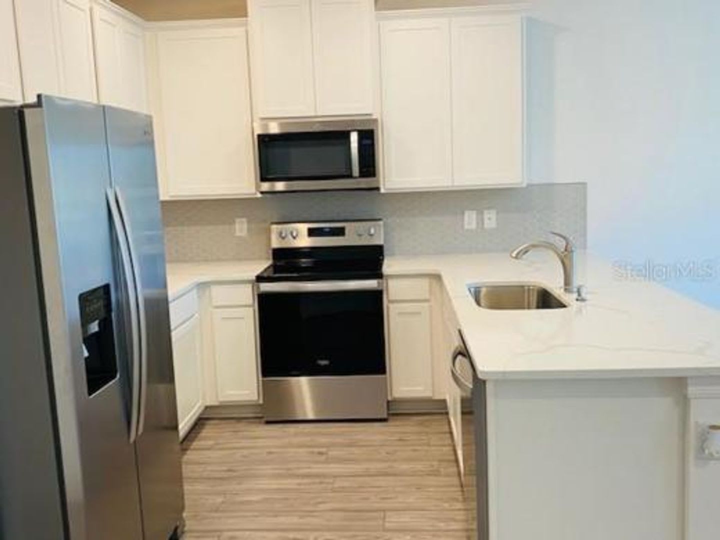 Gorgeous 3BR/2.5BA Townhome in Sea Forest Beach Club – photo 4