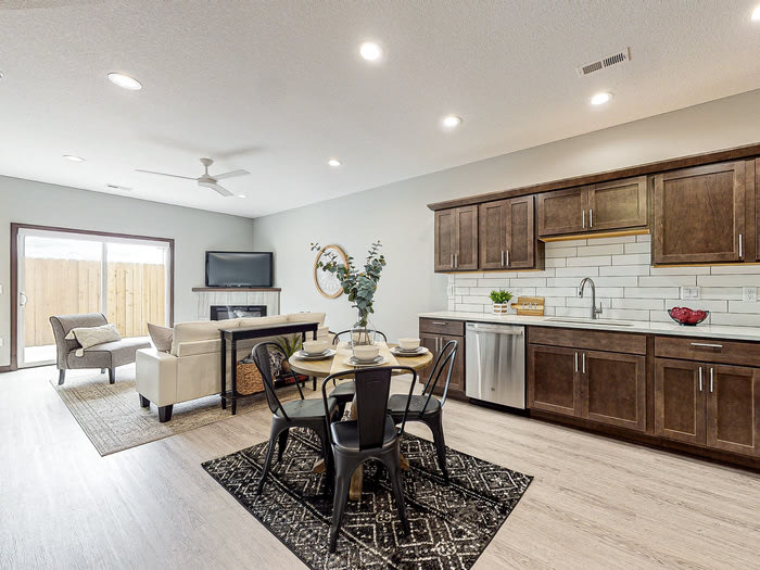 1049 Northwest Victoria Lane – photo 3
