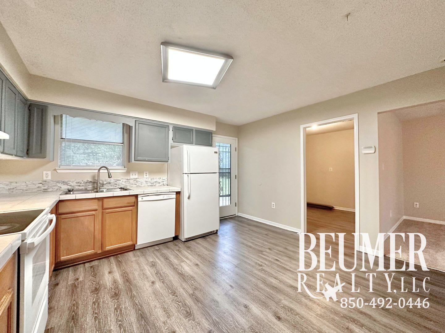 3 bd 2 bath 1275 sqft Home For Rent – photo 5