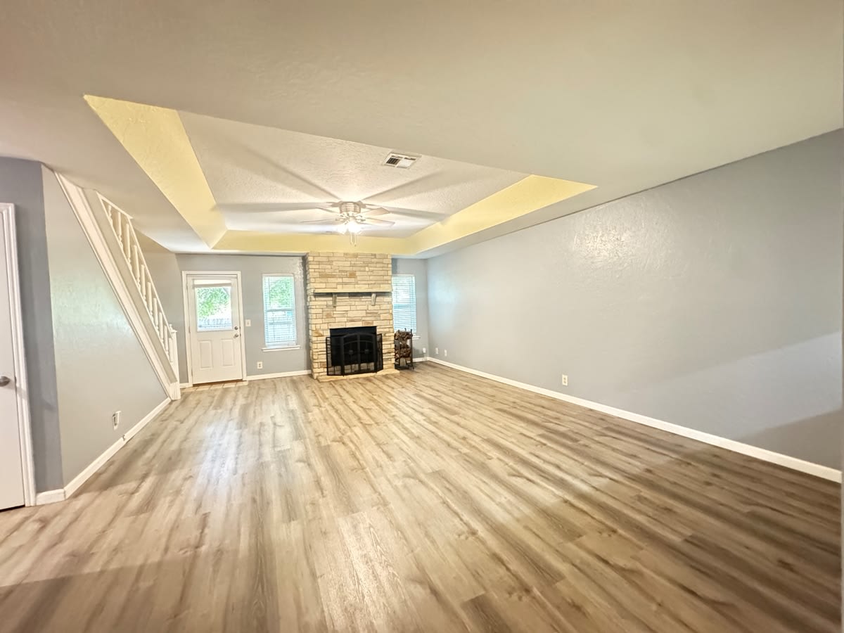 905 Rambling Oaks Drive – photo 2