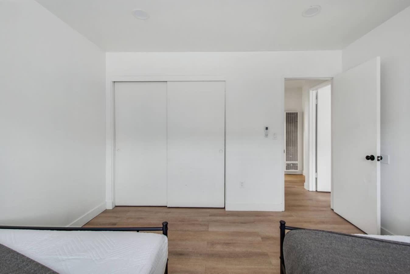 3720 S Marine St – photo 5